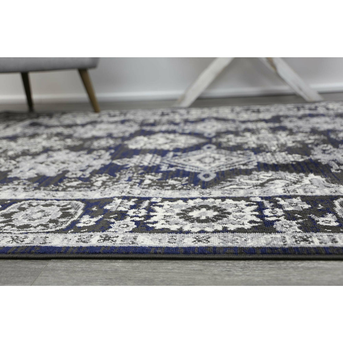 Arya Traditional Navy Grey Rug 200x290 cm