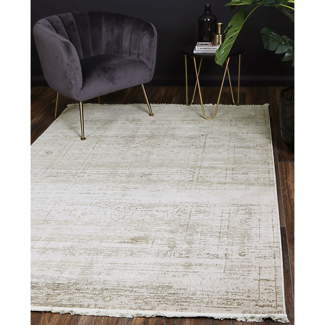 Cordelia Traditional Beige Rug 240x330 cm