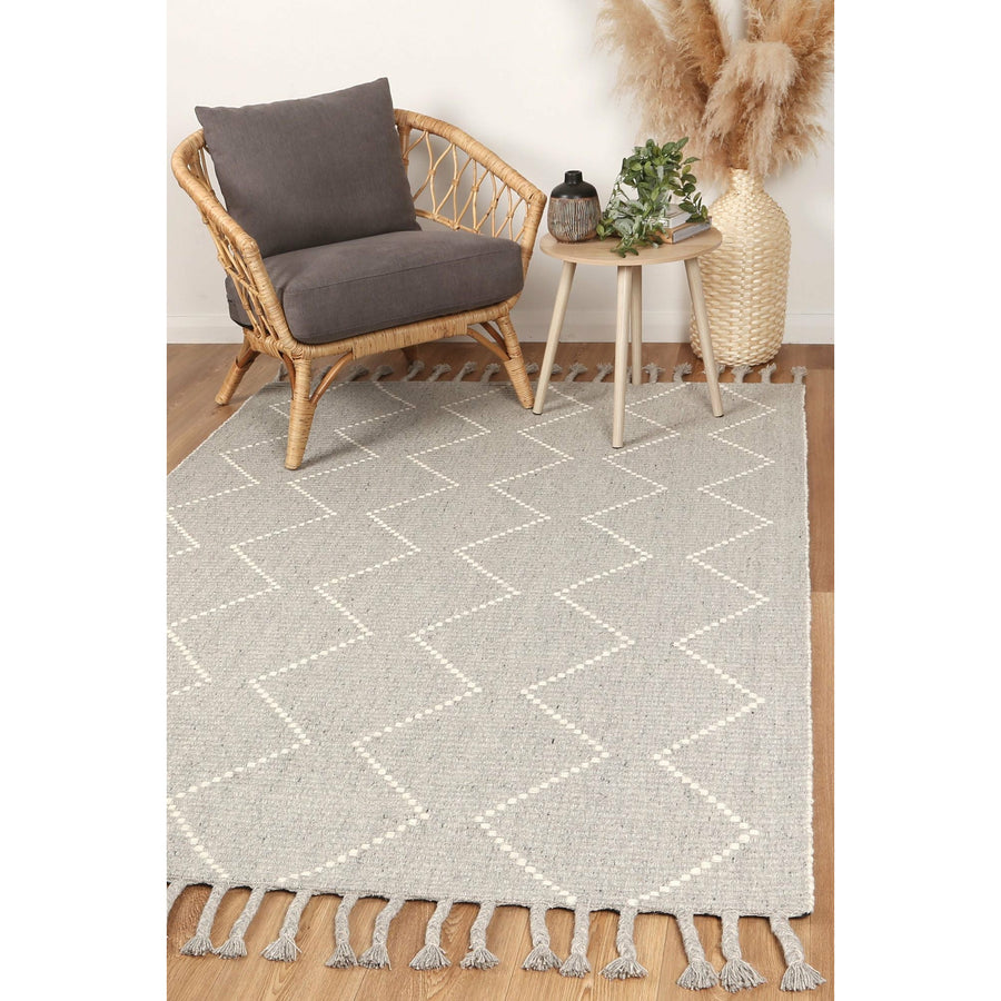 Leilani Diamond Tassel Grey Rug 160x230cm