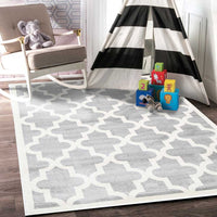 Piccolo Light Grey and White Lattice Pattern Kids Rug 120x170cm